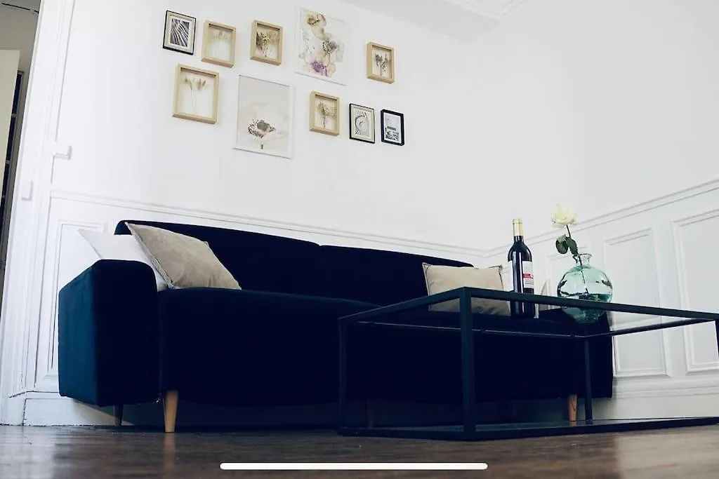 Magnifique Tour Eiffel Apartment *